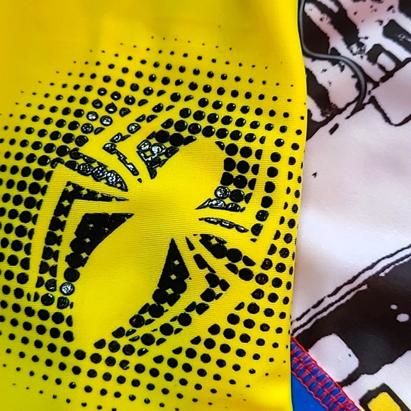 Disney Store Marvel Spiderman Little Boy Swim Rash Guard Size 5/6 - Picture 4 of 13